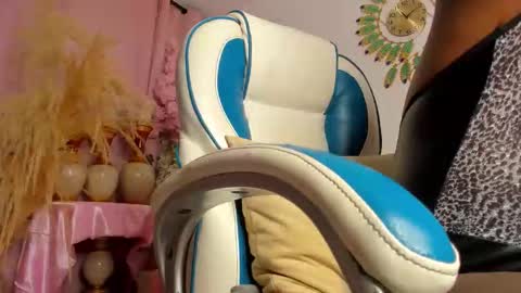 Snapshot of _samylove_ chatting on February 28, 4:02 am Sammy online show from February 28, 4:02 am