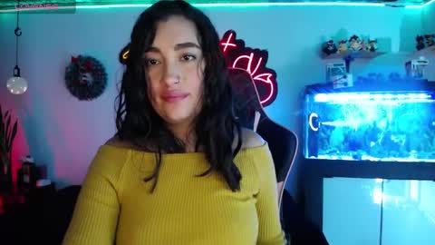 Snapshot of _santalove_ chatting on December 13, 7:10 pm SantaLove online show from December 13, 7:10 pm