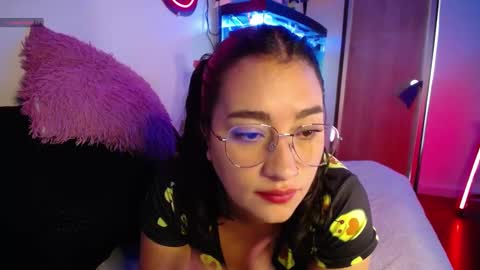 Snapshot of _santalove_ chatting on January 12, 6:38 pm SantaLove online show from January 12, 6:38 pm