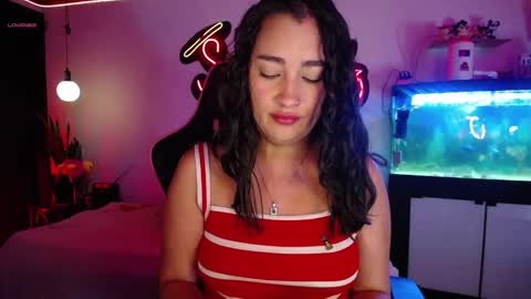 Snapshot of _santalove_ chatting on January 17, 7:16 pm SantaLove online show from January 17, 7:16 pm