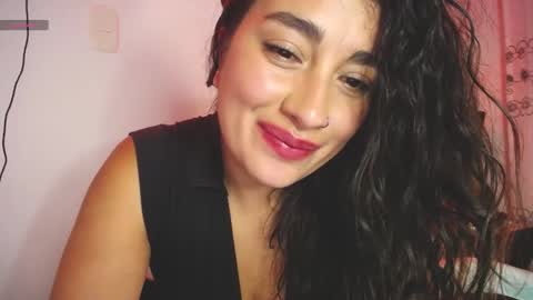 Snapshot of _santalove_ chatting on February 5, 1:04 am SantaLove online show from February 5, 1:04 am