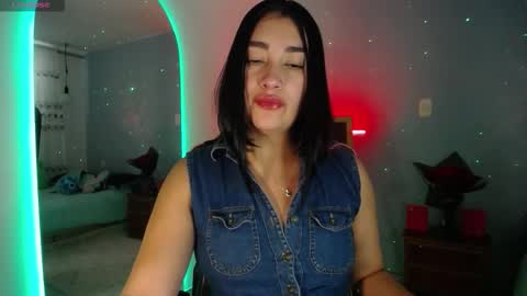 Snapshot of _santalove_ chatting on September 16, 7:04 pm SantaLove online show from September 16, 7:04 pm