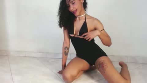 Snapshot of _sarahtomatto_ chatting on March 5, 6:54 am _sarahtomatto_ online show from March 5, 6:54 am