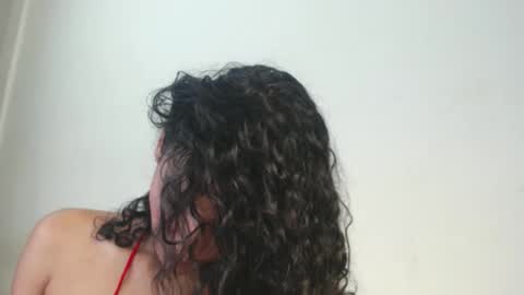 Snapshot of _sarahtomatto_ chatting on March 9, 12:42 pm _sarahtomatto_ online show from March 9, 12:42 pm