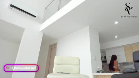 Snapshot of _saravictoria_ chatting on October 11, 5:33 pm online show from October 11, 5:33 pm