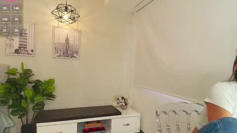 Snapshot of _sassy_girl chatting on September 25, 6:11 pm Sassy Girl online show from September 25, 6:11 pm