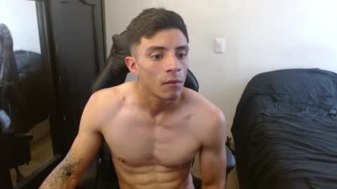 Snapshot of _schnnneider_ chatting on September 16, 4:30 pm SCHNEIDER online show from September 16, 4:30 pm