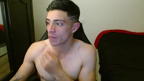 Snapshot of _schnnneider_ chatting on October 8, 12:30 am SCHNEIDER online show from October 8, 12:30 am