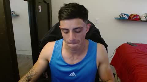 Snapshot of _schnnneider_ chatting on November 22, 9:58 pm SCHNEIDER online show from November 22, 9:58 pm