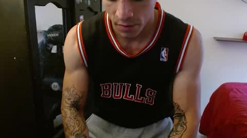 Snapshot of _schnnneider_ chatting on November 28, 8:44 pm SCHNEIDER online show from November 28, 8:44 pm