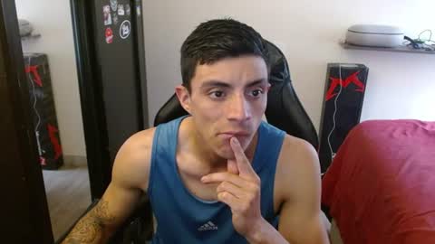 Snapshot of _schnnneider_ chatting on July 15, 7:19 pm SCHNEIDER online show from July 15, 7:19 pm