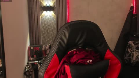 Selene online show from January 27, 3:39 pm