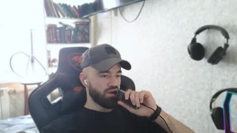 Snapshot of _serious_man chatting on June 7, 6:17 am Ask me online show from June 7, 6:17 am