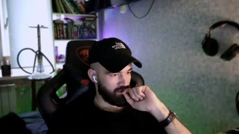 Snapshot of _serious_man chatting on June 19, 1:43 am Ask me online show from June 19, 1:43 am