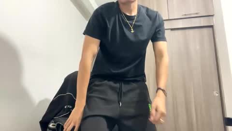 Juan Pablo-independent model online show from February 10, 1:24 am