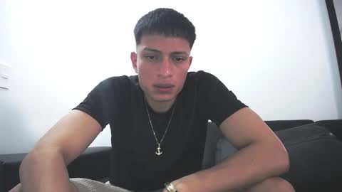 Juan Pablo-independent model online show from February 27, 9:14 pm