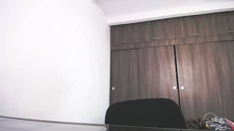 Juan Pablo-independent model online show from February 11, 7:08 pm