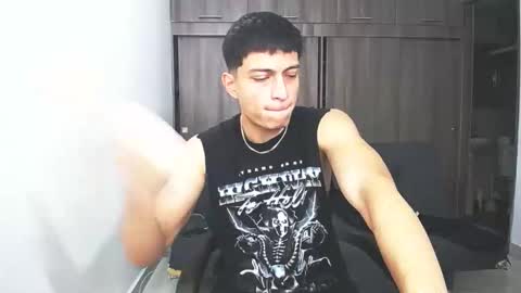 Juan Pablo-independent model online show from March 24, 1:54 am
