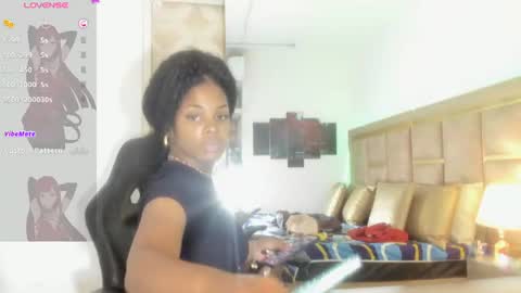 Snapshot of _shirleyy_ chatting on June 20, 6:22 pm Shirley online show from June 20, 6:22 pm