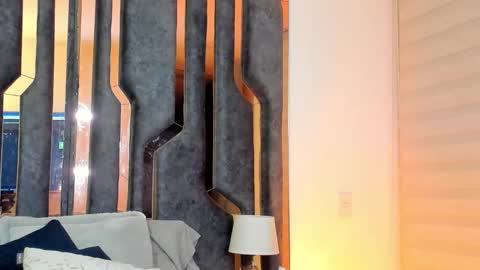 Snapshot of _silvia_vega_ chatting on November 27, 8:05 am _silvia_vega_ online show from November 27, 8:05 am