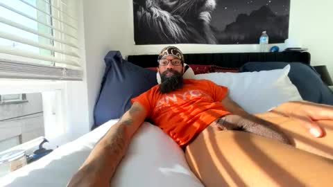 Snapshot of _slimreaper69 chatting on April 14, 12:22 pm Slim Reaper online show from April 14, 12:22 pm
