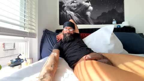Snapshot of _slimreaper69 chatting on April 16, 1:56 pm Slim Reaper online show from April 16, 1:56 pm