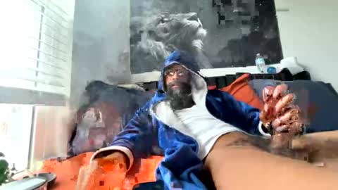 Snapshot of _slimreaper69 chatting on April 19, 1:32 pm Slim Reaper online show from April 19, 1:32 pm