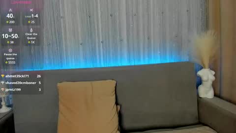 _smetanka_ online show from February 11, 8:42 pm