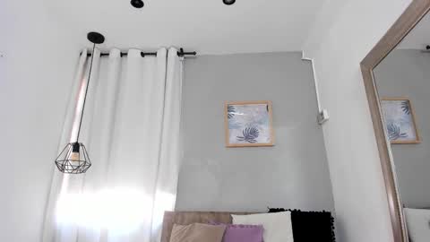    640  200   online show from May 31, 12:23 pm