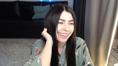 Snapshot of _sophiia_666 chatting on December 3, 5:09 am Sophy online show from December 3, 5:09 am