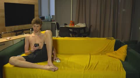 Snapshot of _sopranos_ chatting on October 24, 3:25 am OLIVERpvt is open online show from October 24, 3:25 am