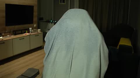 OLIVERpvt is open online show from February 19, 4:03 pm