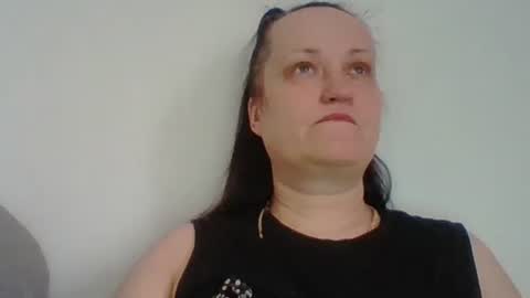 Snapshot of _squirty_pussyyy_ chatting on February 1, 8:08 am Melisa online show from February 1, 8:08 am