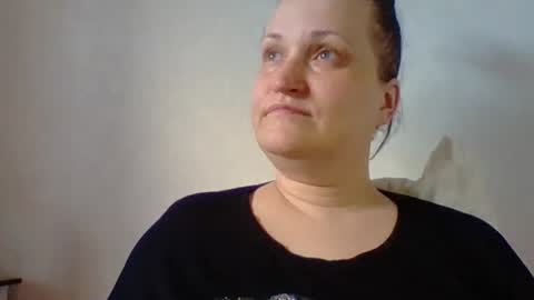 Snapshot of _squirty_pussyyy_ chatting on February 23, 3:18 pm Melisa online show from February 23, 3:18 pm