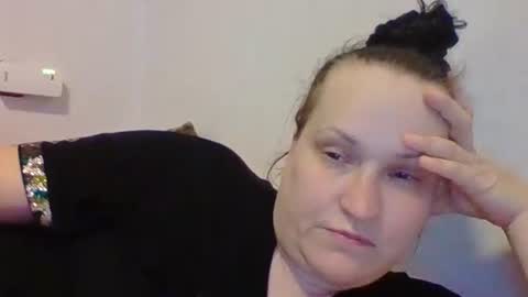 Snapshot of _squirty_pussyyy_ chatting on February 23, 9:26 pm Melisa online show from February 23, 9:26 pm