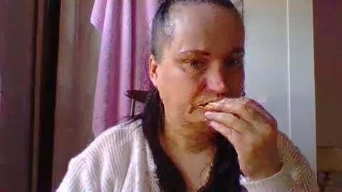 Snapshot of _squirty_pussyyy_ chatting on February 26, 9:21 am Melisa online show from February 26, 9:21 am