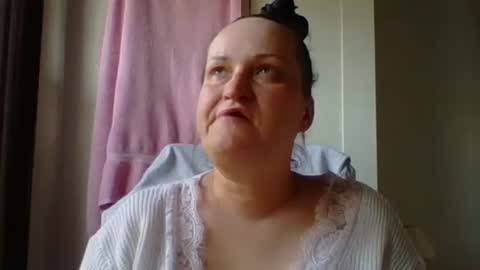 Snapshot of _squirty_pussyyy_ chatting on March 9, 3:16 pm Melisa online show from March 9, 3:16 pm