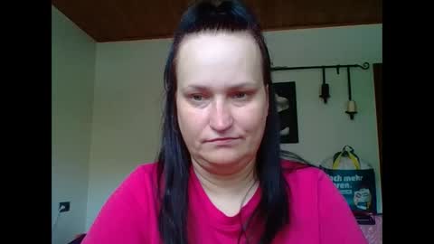 Snapshot of _squirty_pussyyy_ chatting on September 20, 7:31 am Melisa online show from September 20, 7:31 am