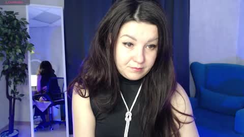 Erica online show from December 3, 1:35 am