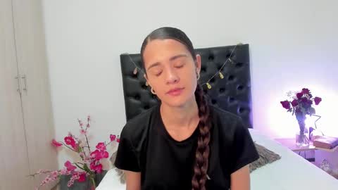 Snapshot of _sussi_ chatting on February 17, 1:10 pm Sussi online show from February 17, 1:10 pm