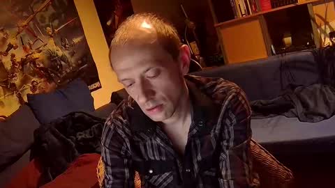 Snapshot of _svenerd87___ chatting on September 25, 8:12 pm Sven online show from September 25, 8:12 pm