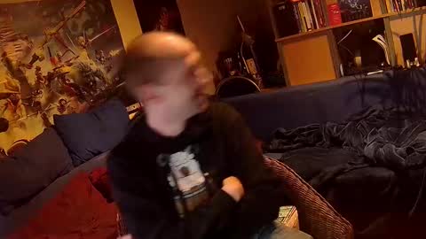 Snapshot of _svenerd87___ chatting on November 14, 9:57 pm Sven online show from November 14, 9:57 pm