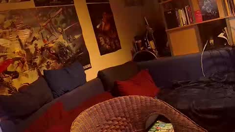 Snapshot of _svenerd87___ chatting on November 28, 10:45 pm Sven online show from November 28, 10:45 pm