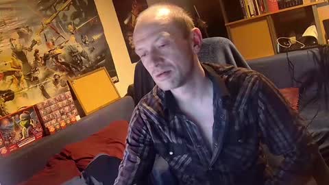 _svenerd_____ online show from May 3, 7:42 pm