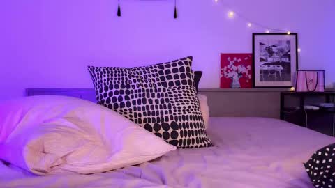 Snapshot of _swaa chatting on December 14, 10:03 pm Ann online show from December 14, 10:03 pm