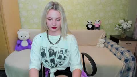 Snapshot of _sweet_addiction_ chatting on May 20, 4:46 pm Marie online show from May 20, 4:46 pm