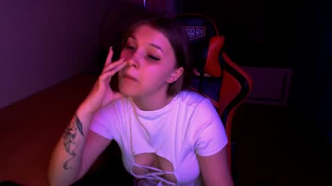 Snapshot of _sweet_foxy_ chatting on June 9, 6:19 pm Mari online show from June 9, 6:19 pm