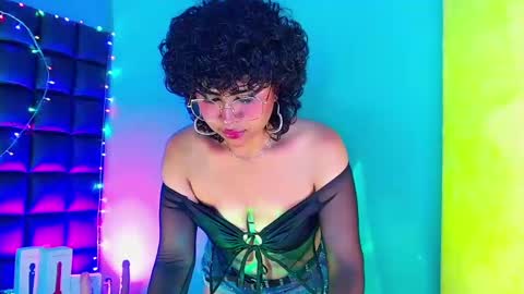 Snapshot of _sweet_kuromi chatting on December 22, 4:06 pm Kuromi online show from December 22, 4:06 pm