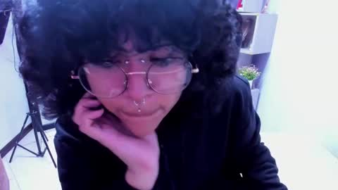 Snapshot of _sweet_kuromi chatting on December 17, 3:56 am Kuromi online show from December 17, 3:56 am