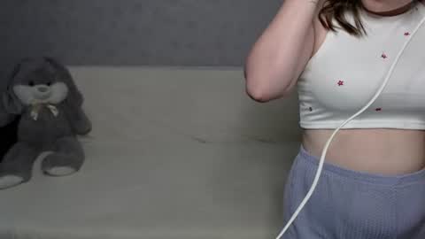 Snapshot of _sweet_lana_ chatting on July 9, 6:17 am Lana online show from July 9, 6:17 am